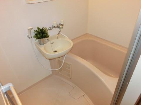 バス・シャワールーム　バス