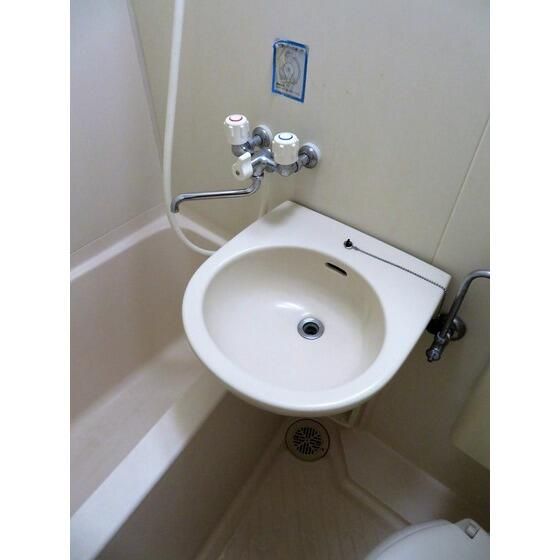 洗面設備　写真は反転タイプのお部屋です