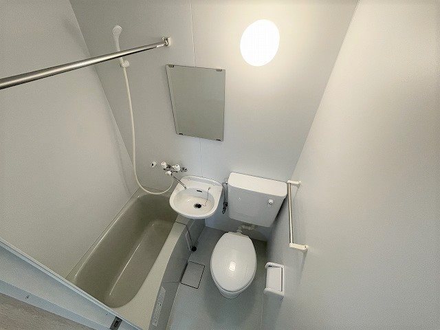 バス・シャワールーム　参考写真。