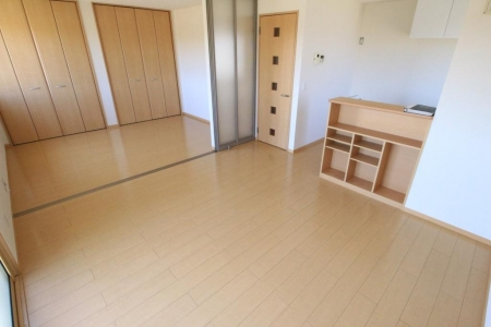 居室・リビング　こちらの居間で趣味の時間をお楽しみください