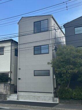 建物外観　2025年11月完成の築浅！