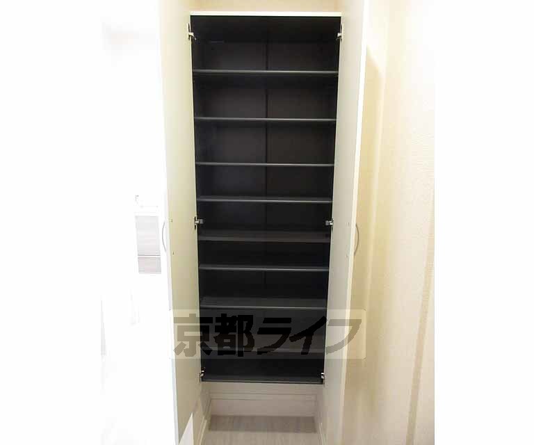 収納　たっぷりシューズボックス！