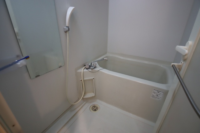 バス・シャワールーム　※別室の参考写真の為、現況優先です。