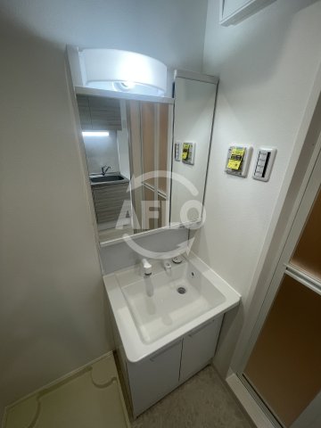 洗面設備　アーバンパーク新大阪　洗面台