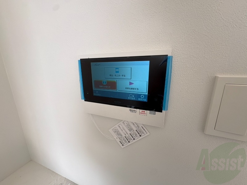 セキュリティ　ＴＶモニター付インターホンです。来客者の顔が見えるので安心！