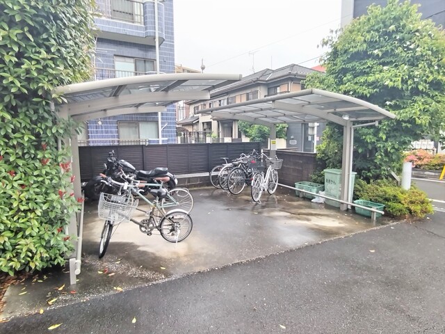 その他共有部分　★屋根付駐輪場★（空き状況・使用料等詳細はご確認下さい）