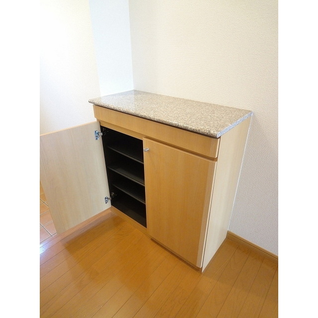 その他　シューズボックス完備