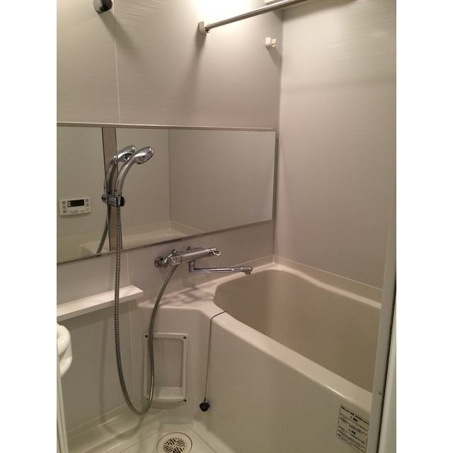 バス・シャワールーム　日々の疲れを癒すお風呂付です