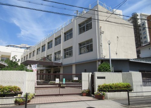 小学校　玉川小学校（小学校）まで430m