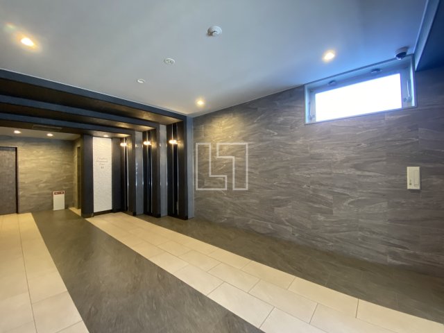 エントランス　ファーストフィオーレ本町イーストII　エントランス