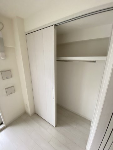 収納　ファーストフィオーレ本町イーストII　クローゼット