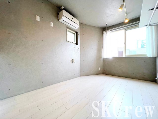 居室・リビング　別号室の写真です