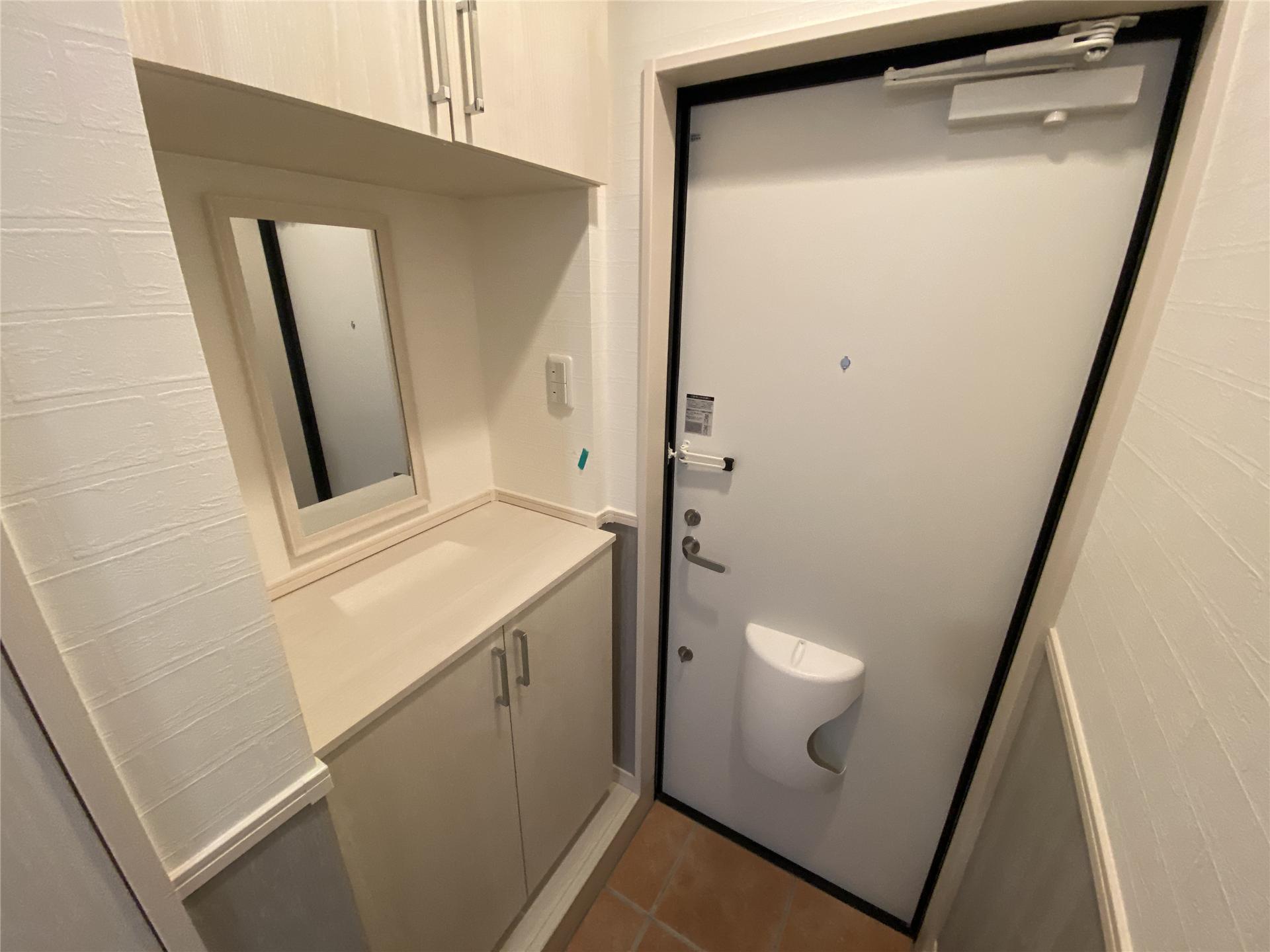 玄関　シューズボックス付きの玄関です