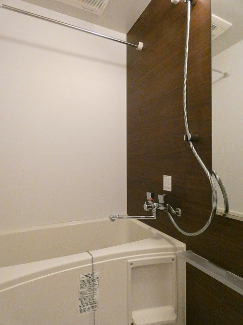 バス・シャワールーム　バスルーム