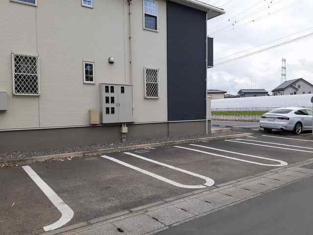 駐車場　駐車場完備です
