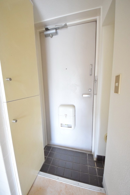 玄関　～今日も元気に行ってきまーす～