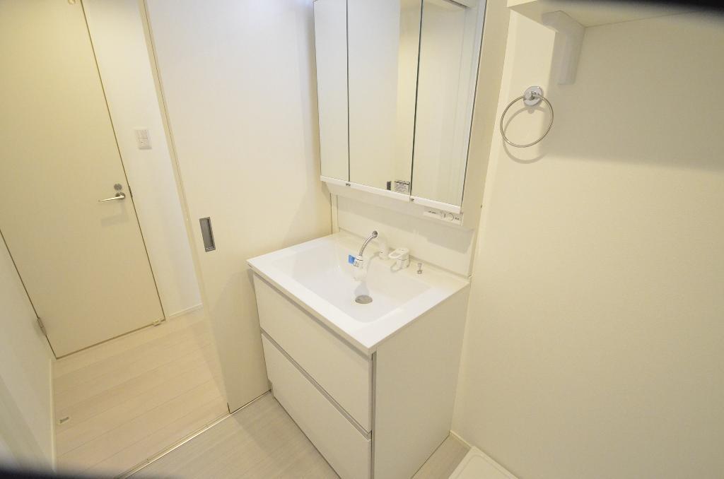 洗面設備　洗髪洗面化粧台