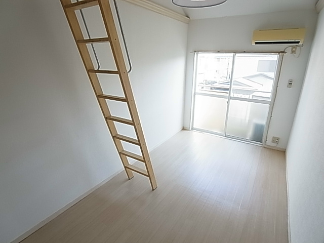 居室・リビング　別部屋参考写真