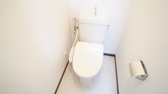 トイレ　シャワー付きトイレ