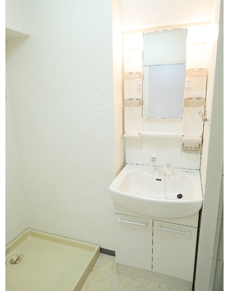 洗面設備　身支度に欠かせない独立洗面台♪