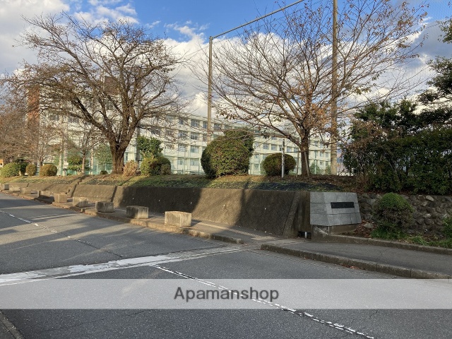 高校・高専　吉原高校（高校・高専）まで562m