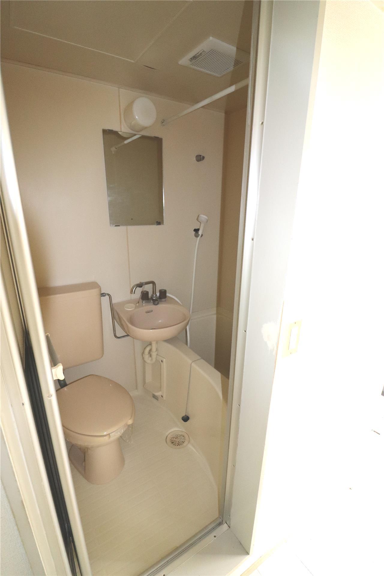 バス・シャワールーム　バス（写真は102号室）