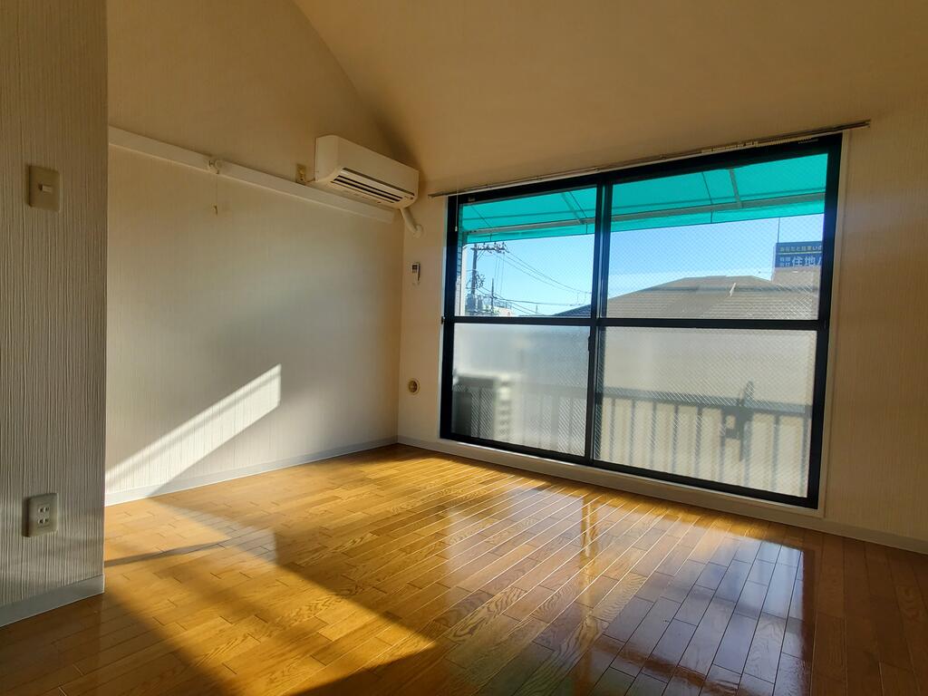 居室・リビング　フローリング７．５帖