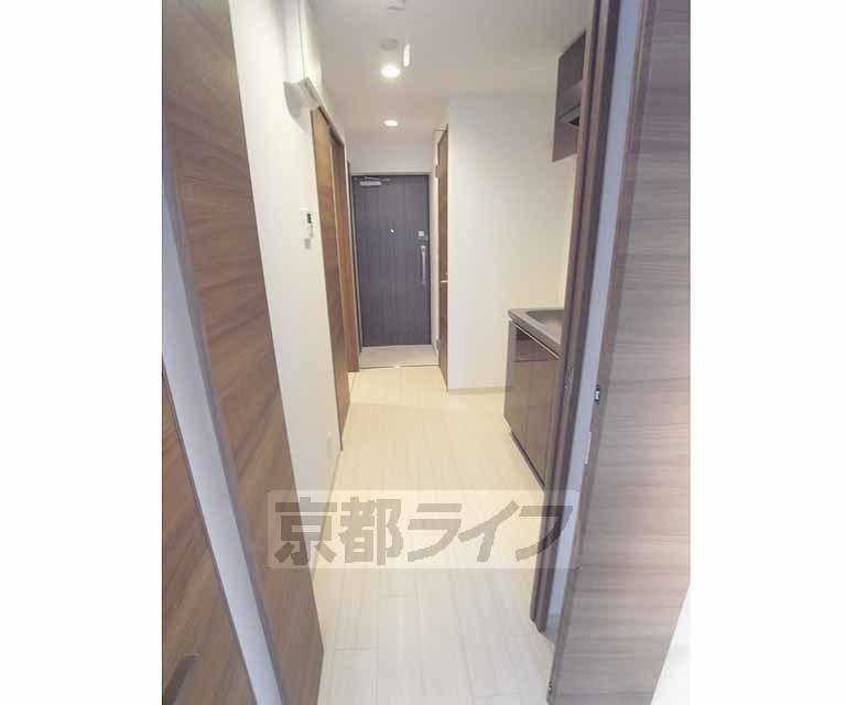 その他部屋・スペース　明るい廊下です