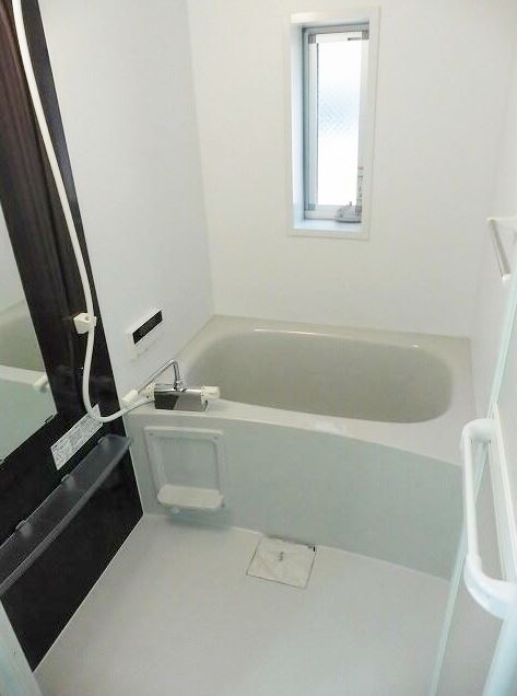 バス・シャワールーム　清潔感のある快適バスルーム♪