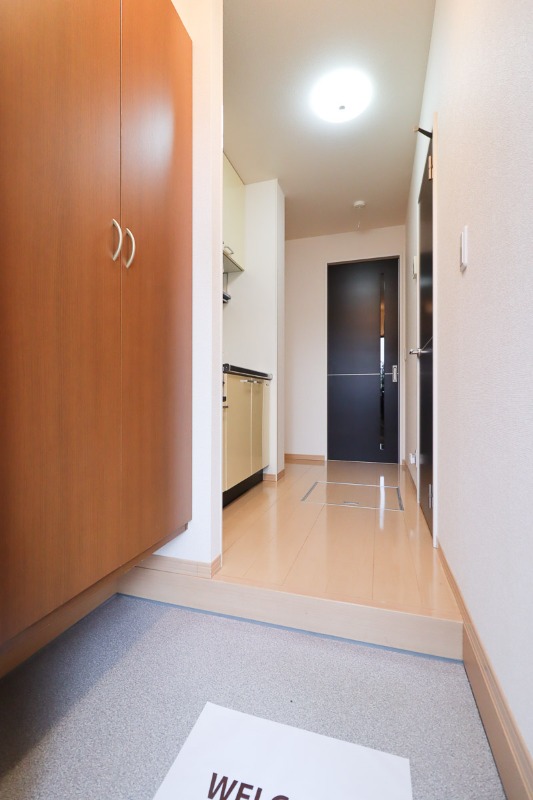 玄関　図面と現状に相違がある場合には現状を優先