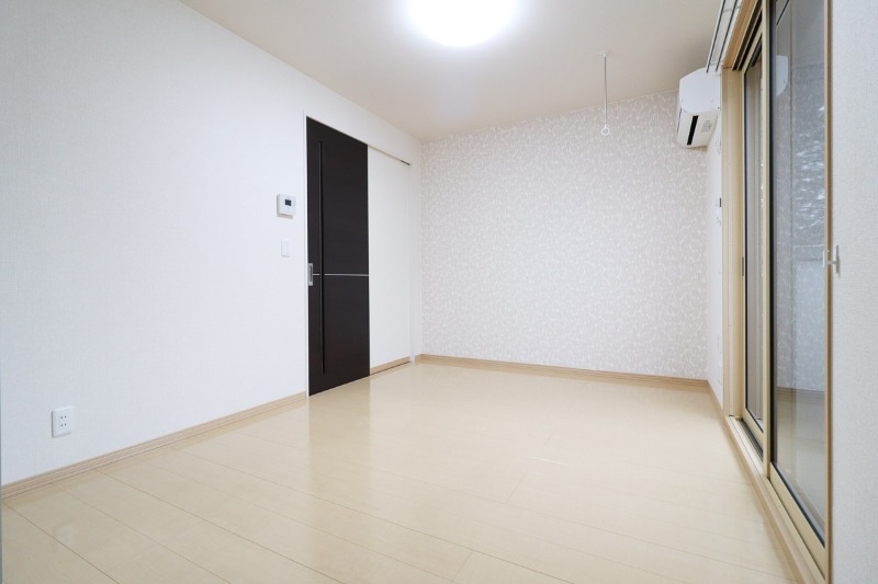 居室・リビング　図面と現状に相違がある場合には現状を優先