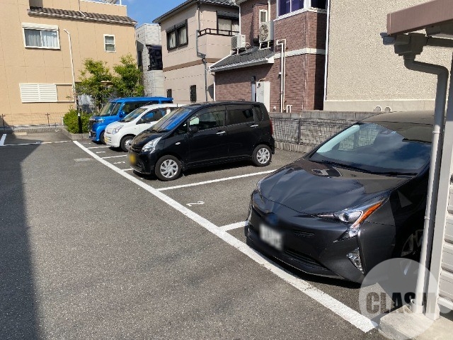 駐車場　敷地内駐車場