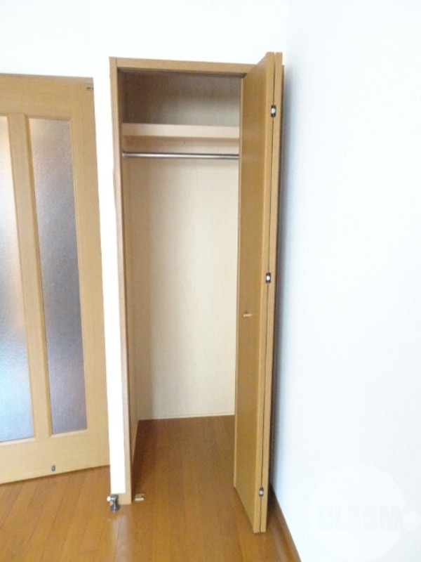 収納　クローゼット