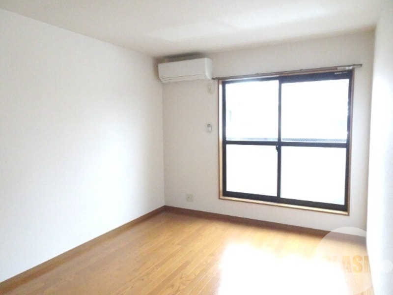 居室・リビング　明るいお部屋です♪