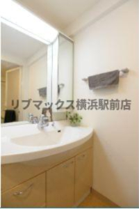 洗面設備　小物等は付帯しません