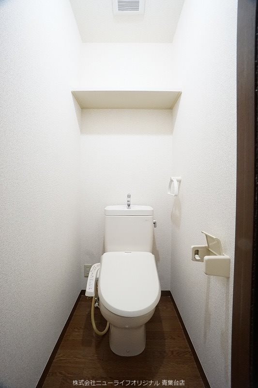 トイレ　寒い季節に嬉しい洗浄機能付きトイレ♪