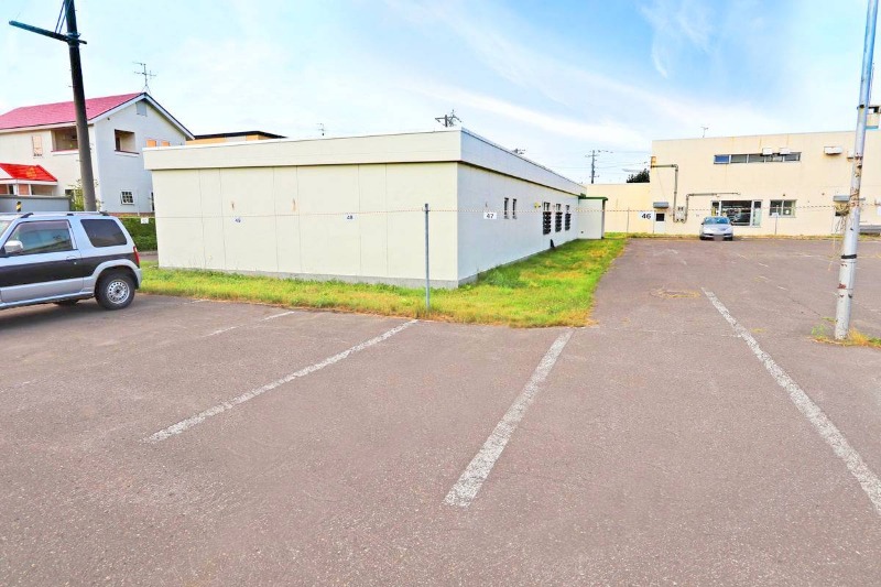 駐車場　駐車スペース、２台目契約可能です！