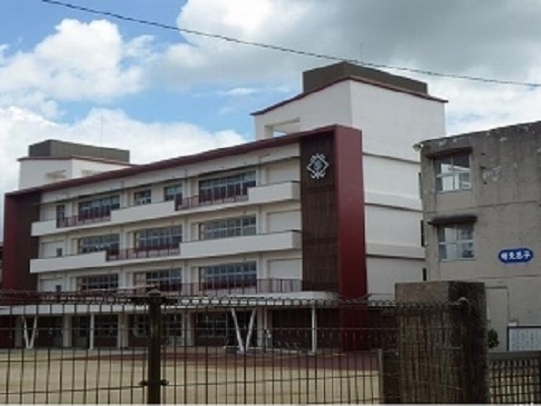 小学校　倉敷市立茶屋町小学校（小学校）まで900m