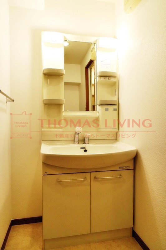 洗面設備　写真は別号室です。