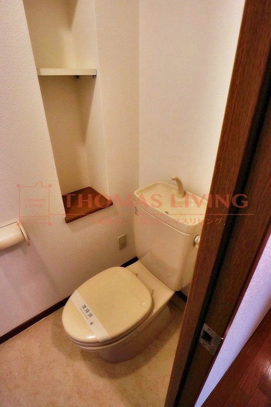 トイレ　写真は別号室です。