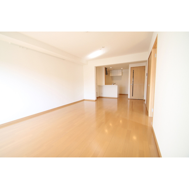 居室・リビング　※１０１にて撮影（反転）