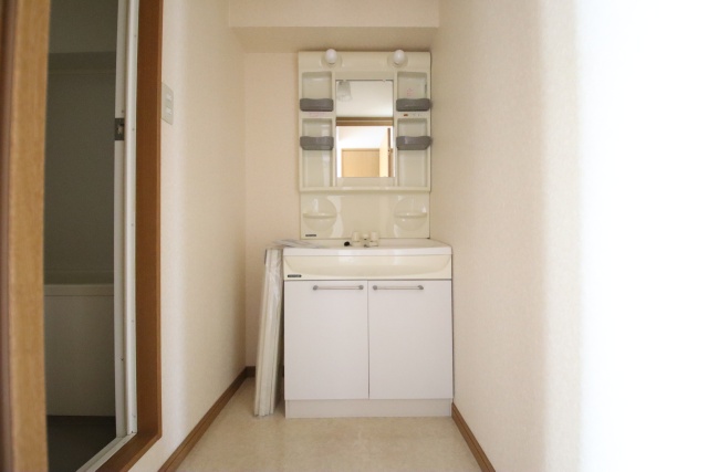 洗面設備　※別号室参考写真の為現状優先となります