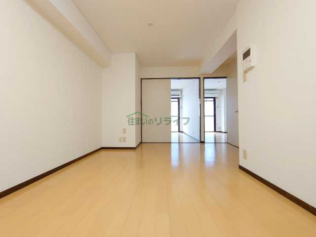 居室・リビング　サンフローレ