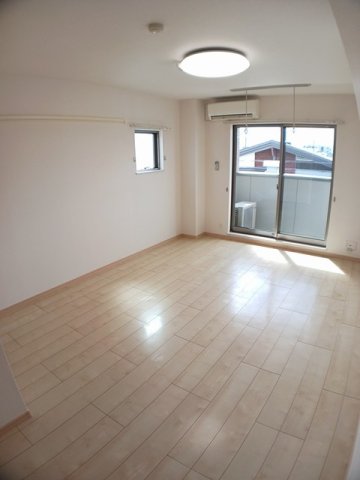 居室・リビング　当社、チルホームのHPもご覧ください(^^)/物件情報多数♪