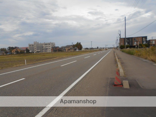 その他　前面道路（その他）まで0m