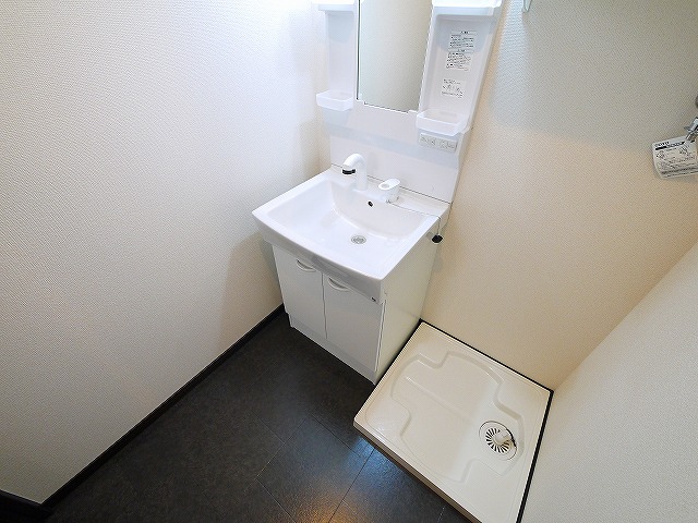 洗面設備　忙しい朝には欠かせない洗面所です