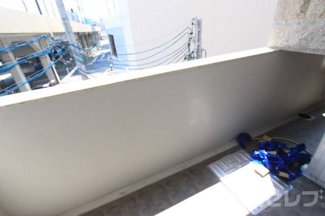 バルコニー　バルコニーも広々です