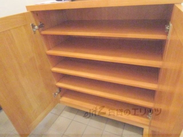 その他設備　下駄箱