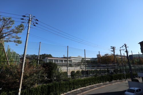 中学校　吹田市立山田東中学校（中学校）まで75m