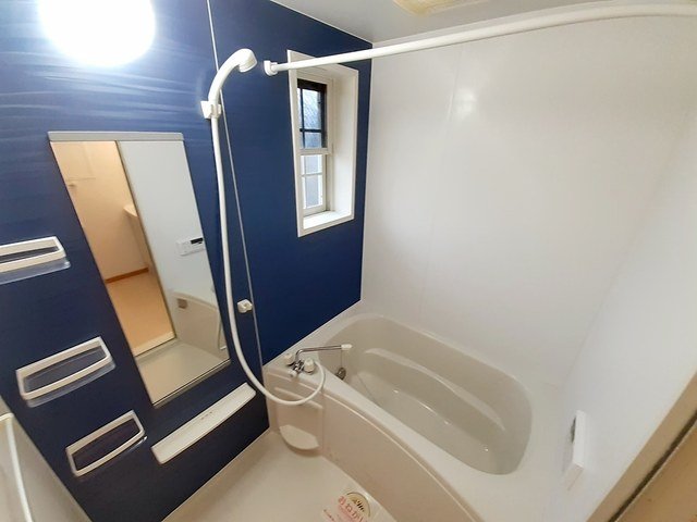 バス・シャワールーム　ゆったり過ごせるお風呂です